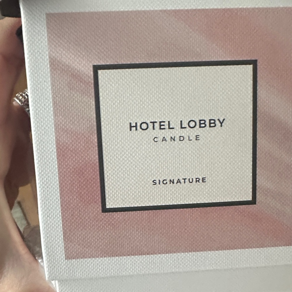 Hotel Lobby Signature Candle